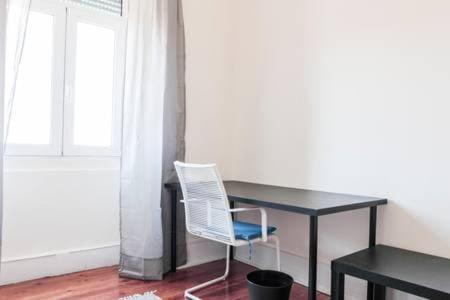 Anjos Flat With 5bd Lissabon