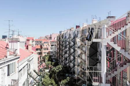 Anjos Flat With 5bd Apartment Lissabon